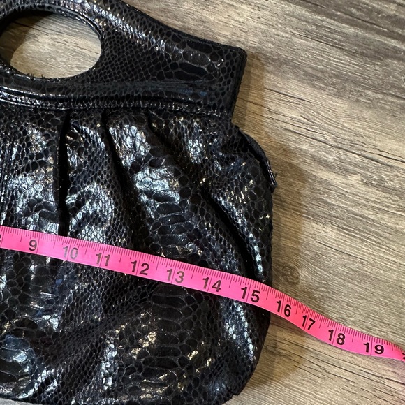 The Limited Black Snakeskin Embossed Clutch Oval Cutout Handle Pleated Front - Picture 4 of 5
